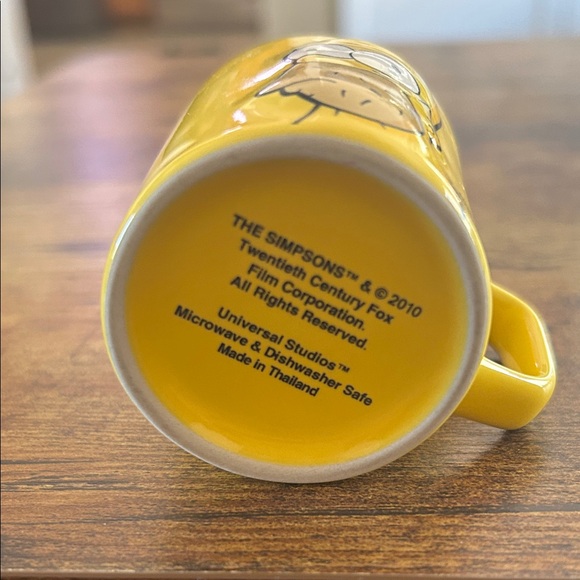 Yellow Cartoon Character Shot Glass - Picture 4 of 4